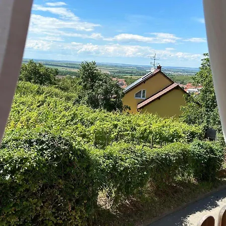 Valadia Perná